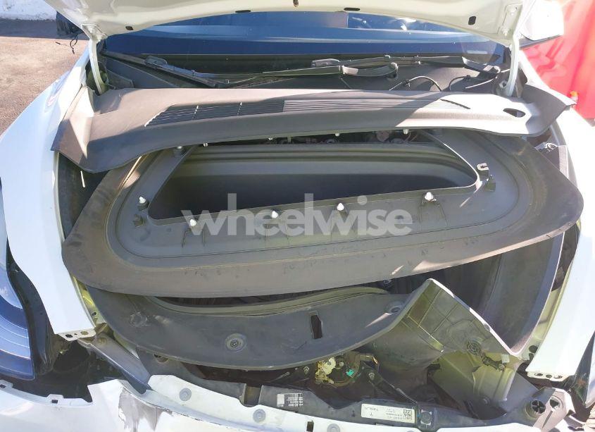 Photo 10 of 2021 Tesla Model Y LONG RANGE DUAL MOTOR ALL-WHEEL DRIVE (VIN 5YJYGDEE7MF094346)