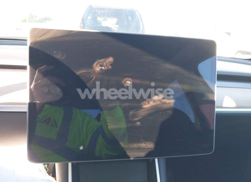 Photo 18 of 2021 Tesla Model Y LONG RANGE DUAL MOTOR ALL-WHEEL DRIVE (VIN 5YJYGDEE7MF094346)