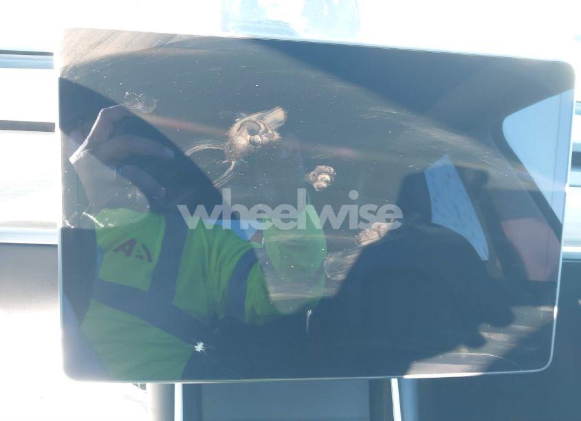 Photo 7 of 2021 Tesla Model Y LONG RANGE DUAL MOTOR ALL-WHEEL DRIVE (VIN 5YJYGDEE7MF094346)