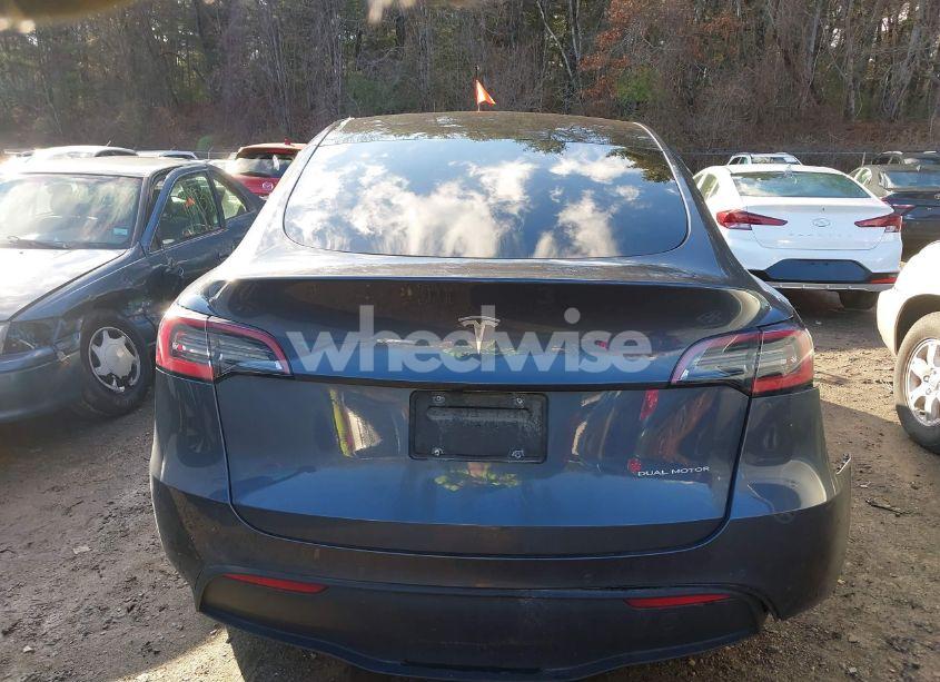 Photo 16 of 2021 Tesla Model Y LONG RANGE DUAL MOTOR ALL-WHEEL DRIVE (VIN 5YJYGDEE7MF110514)