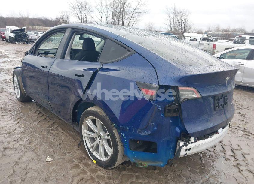 Photo 3 of 2021 Tesla Model Y LONG RANGE DUAL MOTOR ALL-WHEEL DRIVE (VIN 5YJYGDEE7MF145652)