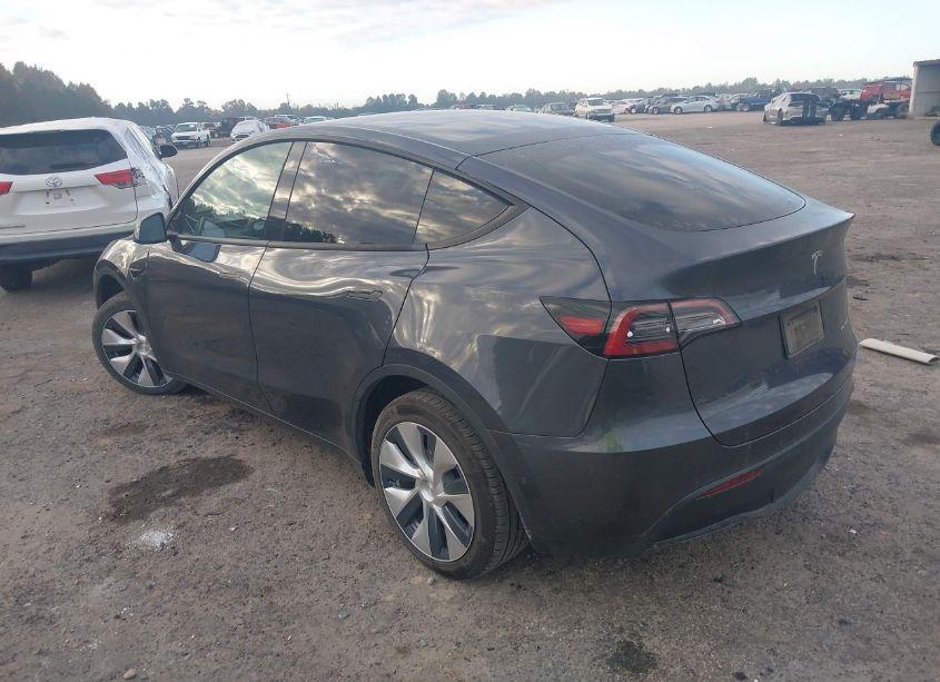 Photo 3 of 2021 Tesla Model Y LONG RANGE DUAL MOTOR ALL-WHEEL DRIVE (VIN 5YJYGDEE7MF174312)