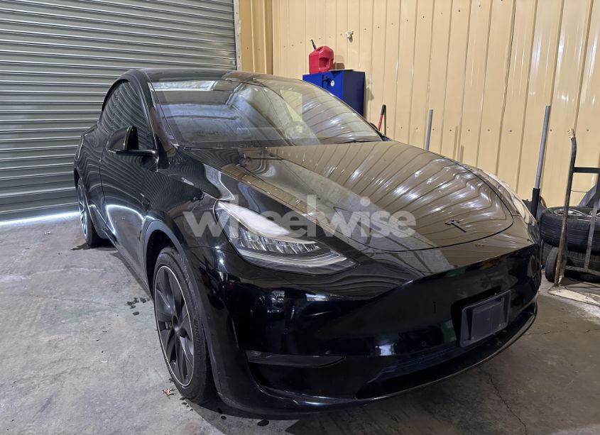 2021 Tesla Model Y LONG RANGE DUAL MOTOR ALL-WHEEL DRIVE (VIN 5YJYGDEE7MF196889) main photo