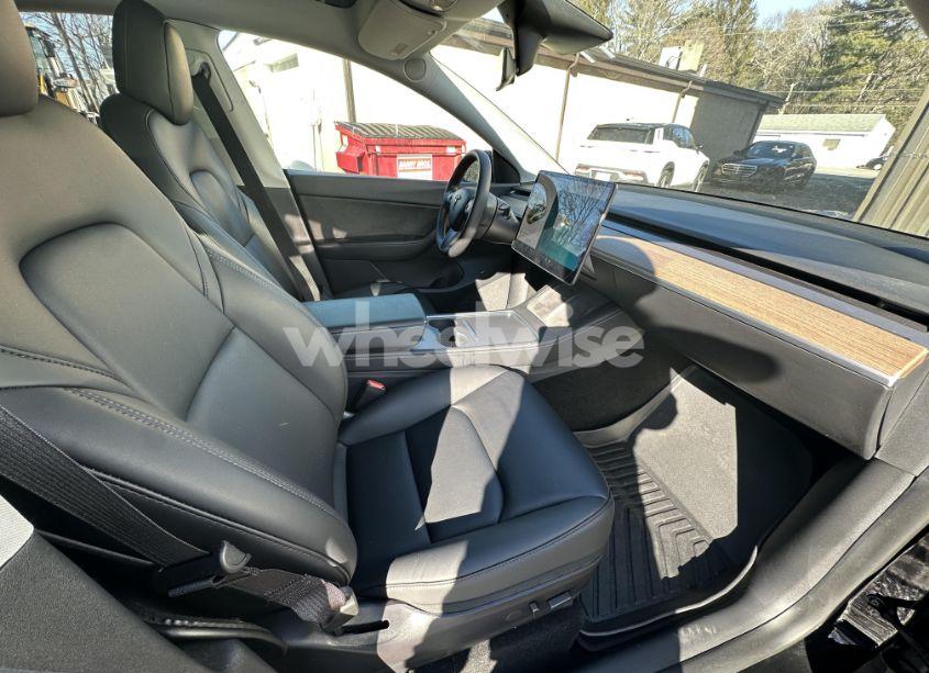 Photo 5 of 2021 Tesla Model Y LONG RANGE DUAL MOTOR ALL-WHEEL DRIVE (VIN 5YJYGDEE7MF196889)