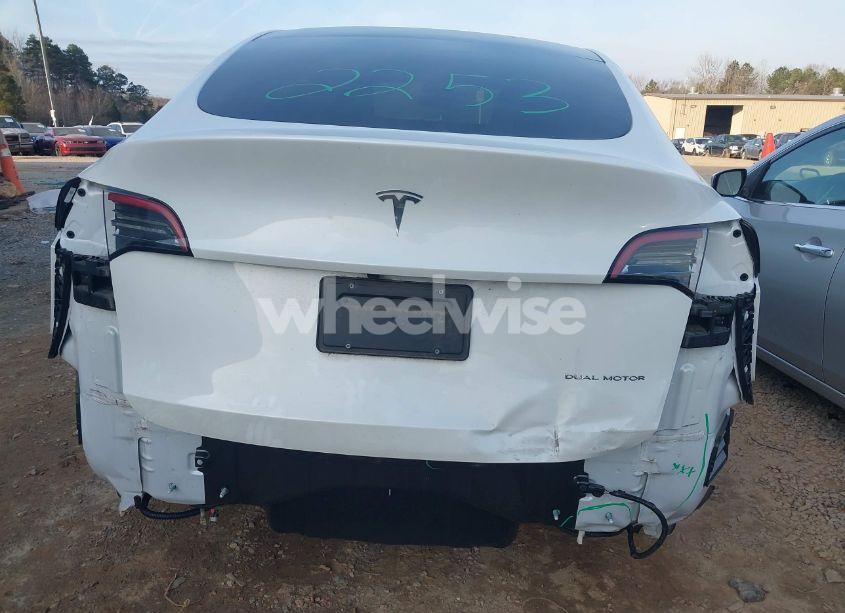Photo 16 of 2021 Tesla Model Y LONG RANGE DUAL MOTOR ALL-WHEEL DRIVE (VIN 5YJYGDEE7MF262082)