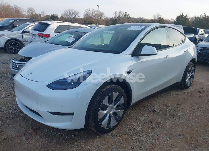 Photo 2 of 2021 Tesla Model Y LONG RANGE DUAL MOTOR ALL-WHEEL DRIVE (VIN 5YJYGDEE7MF262082)