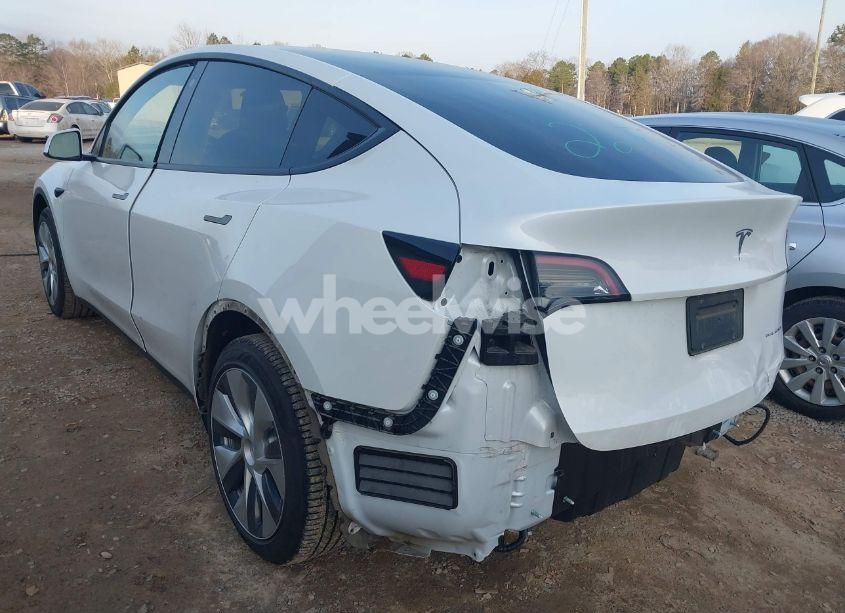 Photo 3 of 2021 Tesla Model Y LONG RANGE DUAL MOTOR ALL-WHEEL DRIVE (VIN 5YJYGDEE7MF262082)
