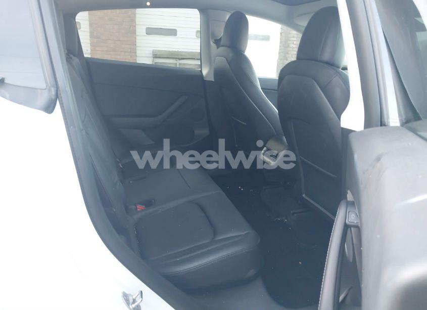 Photo 8 of 2021 Tesla Model Y LONG RANGE DUAL MOTOR ALL-WHEEL DRIVE (VIN 5YJYGDEE7MF262082)