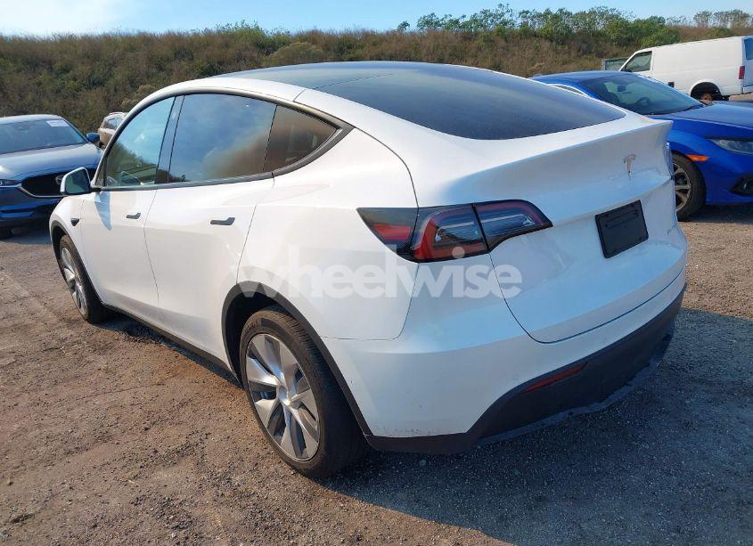 Photo 3 of 2021 Tesla Model Y LONG RANGE DUAL MOTOR ALL-WHEEL DRIVE (VIN 5YJYGDEE7MF262440)