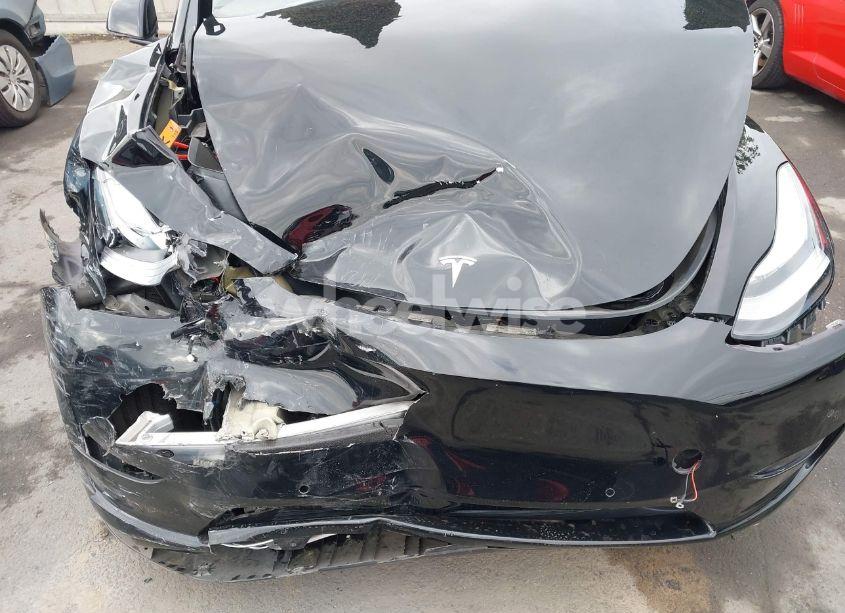 Photo 10 of 2021 Tesla Model Y LONG RANGE DUAL MOTOR ALL-WHEEL DRIVE (VIN 5YJYGDEE7MF284017)