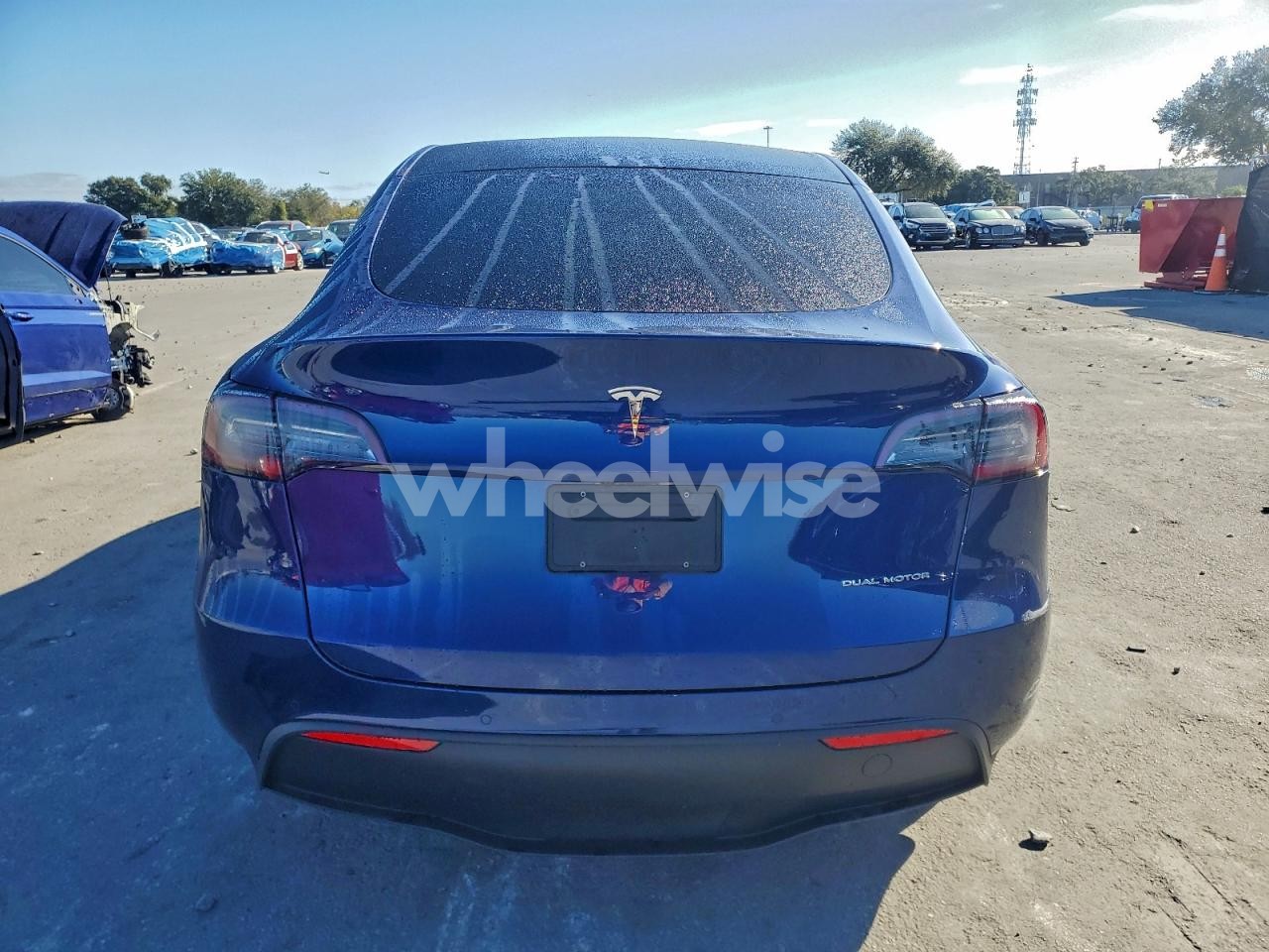Photo 6 of 2020 TESLA MODEL Y (VIN 5YJYGDEE8LF031755)