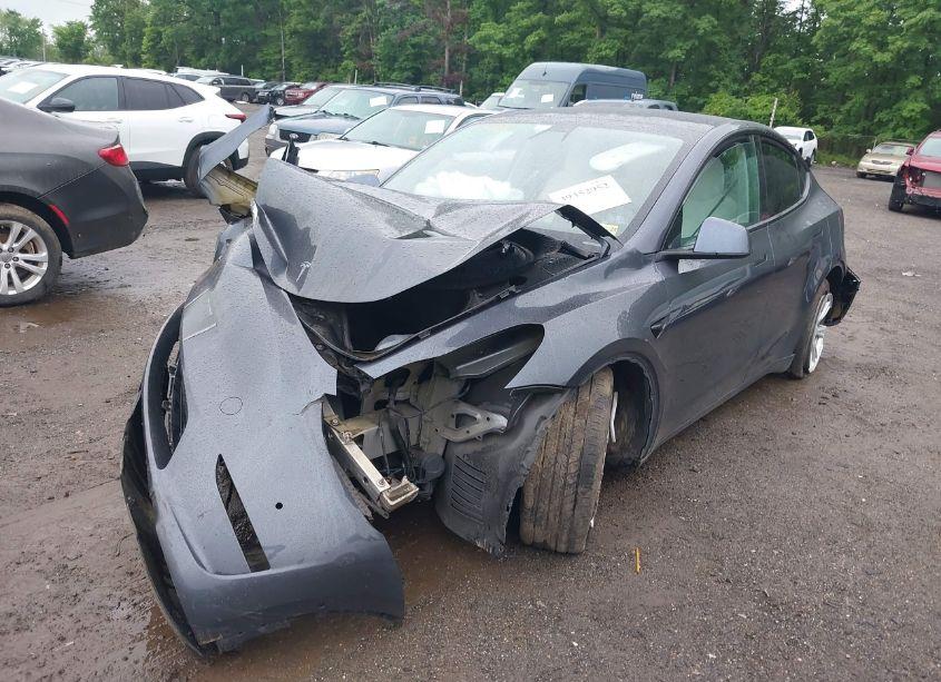 Photo 2 of 2020 Tesla Model Y LONG RANGE DUAL MOTOR ALL-WHEEL DRIVE (VIN 5YJYGDEE8LF032663)
