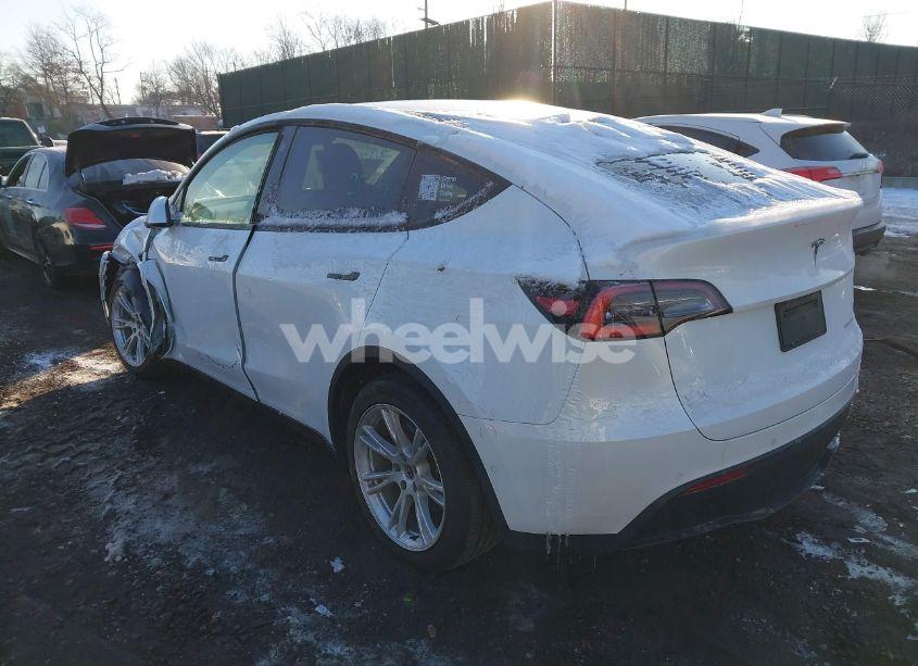 Photo 3 of 2021 Tesla Model Y LONG RANGE DUAL MOTOR ALL-WHEEL DRIVE (VIN 5YJYGDEE8MF077930)