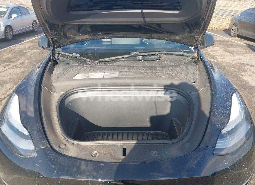 Photo 10 of 2021 Tesla Model Y LONG RANGE DUAL MOTOR ALL-WHEEL DRIVE (VIN 5YJYGDEE8MF078740)
