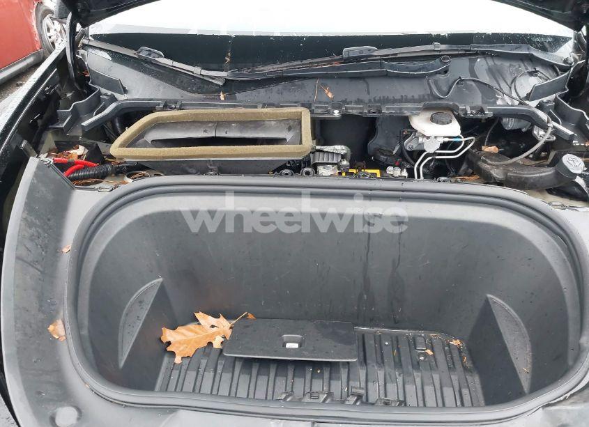 Photo 10 of 2021 Tesla Model Y LONG RANGE DUAL MOTOR ALL-WHEEL DRIVE (VIN 5YJYGDEE8MF101028)