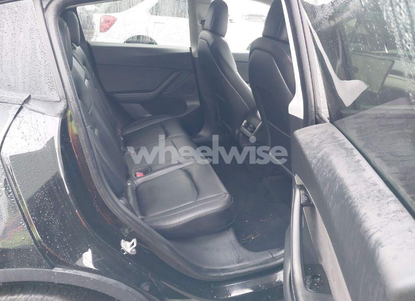 Photo 8 of 2021 Tesla Model Y LONG RANGE DUAL MOTOR ALL-WHEEL DRIVE (VIN 5YJYGDEE8MF101028)