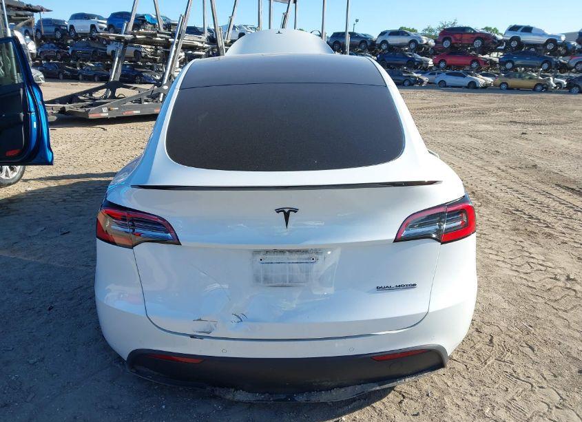 Photo 15 of 2021 Tesla Model Y LONG RANGE DUAL MOTOR ALL-WHEEL DRIVE (VIN 5YJYGDEE8MF115429)