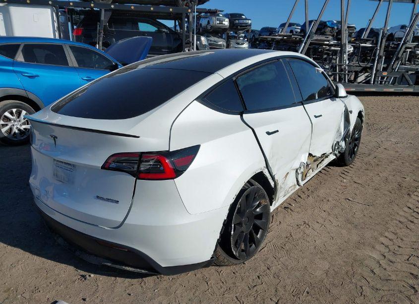 Photo 4 of 2021 Tesla Model Y LONG RANGE DUAL MOTOR ALL-WHEEL DRIVE (VIN 5YJYGDEE8MF115429)