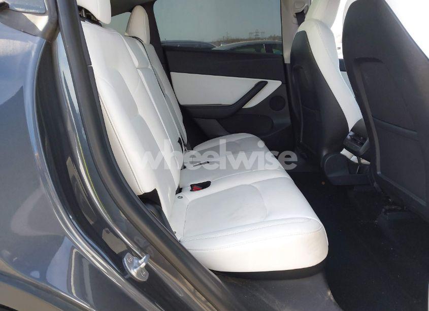 Photo 8 of 2021 Tesla Model Y LONG RANGE DUAL MOTOR ALL-WHEEL DRIVE (VIN 5YJYGDEE8MF202568)