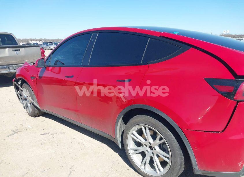 Photo 13 of 2020 Tesla Model Y LONG RANGE DUAL MOTOR ALL-WHEEL DRIVE (VIN 5YJYGDEE9LF009523)