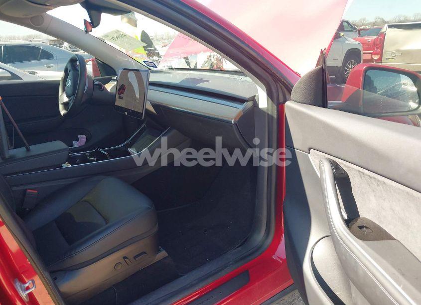 Photo 5 of 2020 Tesla Model Y LONG RANGE DUAL MOTOR ALL-WHEEL DRIVE (VIN 5YJYGDEE9LF009523)