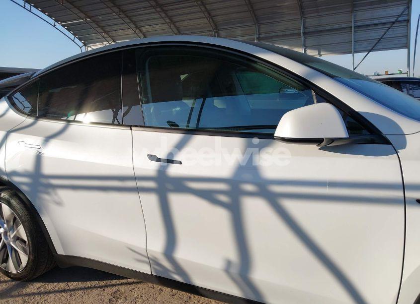 Photo 12 of 2020 Tesla Model Y LONG RANGE DUAL MOTOR ALL-WHEEL DRIVE (VIN 5YJYGDEE9LF043865)