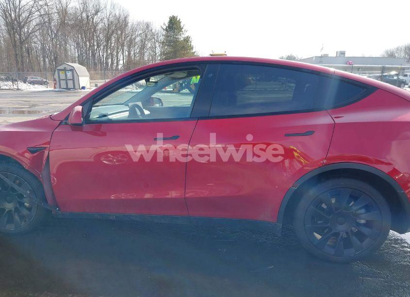 Photo 14 of 2020 Tesla Model Y LONG RANGE DUAL MOTOR ALL-WHEEL DRIVE (VIN 5YJYGDEE9LF045485)