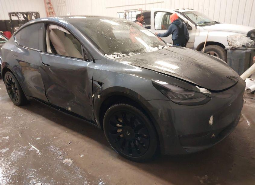 2021 Tesla Model Y LONG RANGE DUAL MOTOR ALL-WHEEL DRIVE (VIN 5YJYGDEE9MF109820) main photo