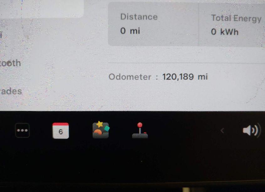 Photo 16 of 2021 Tesla Model Y LONG RANGE DUAL MOTOR ALL-WHEEL DRIVE (VIN 5YJYGDEE9MF109820)