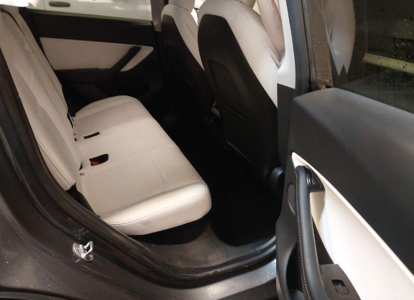 Photo 8 of 2021 Tesla Model Y LONG RANGE DUAL MOTOR ALL-WHEEL DRIVE (VIN 5YJYGDEE9MF109820)