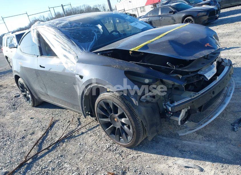 2021 Tesla Model Y LONG RANGE DUAL MOTOR ALL-WHEEL DRIVE (VIN 5YJYGDEE9MF119909) main photo