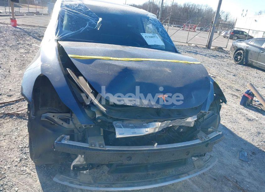 Photo 13 of 2021 Tesla Model Y LONG RANGE DUAL MOTOR ALL-WHEEL DRIVE (VIN 5YJYGDEE9MF119909)