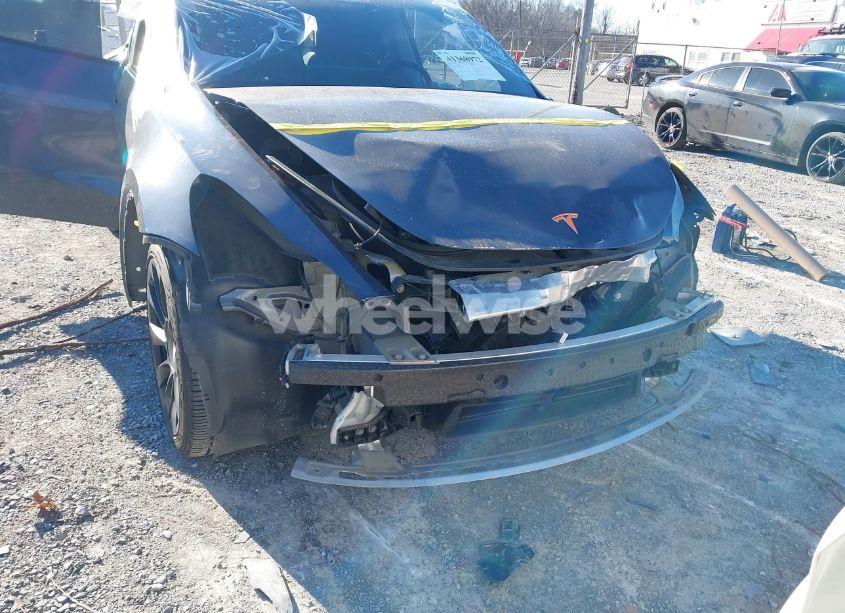 Photo 6 of 2021 Tesla Model Y LONG RANGE DUAL MOTOR ALL-WHEEL DRIVE (VIN 5YJYGDEE9MF119909)