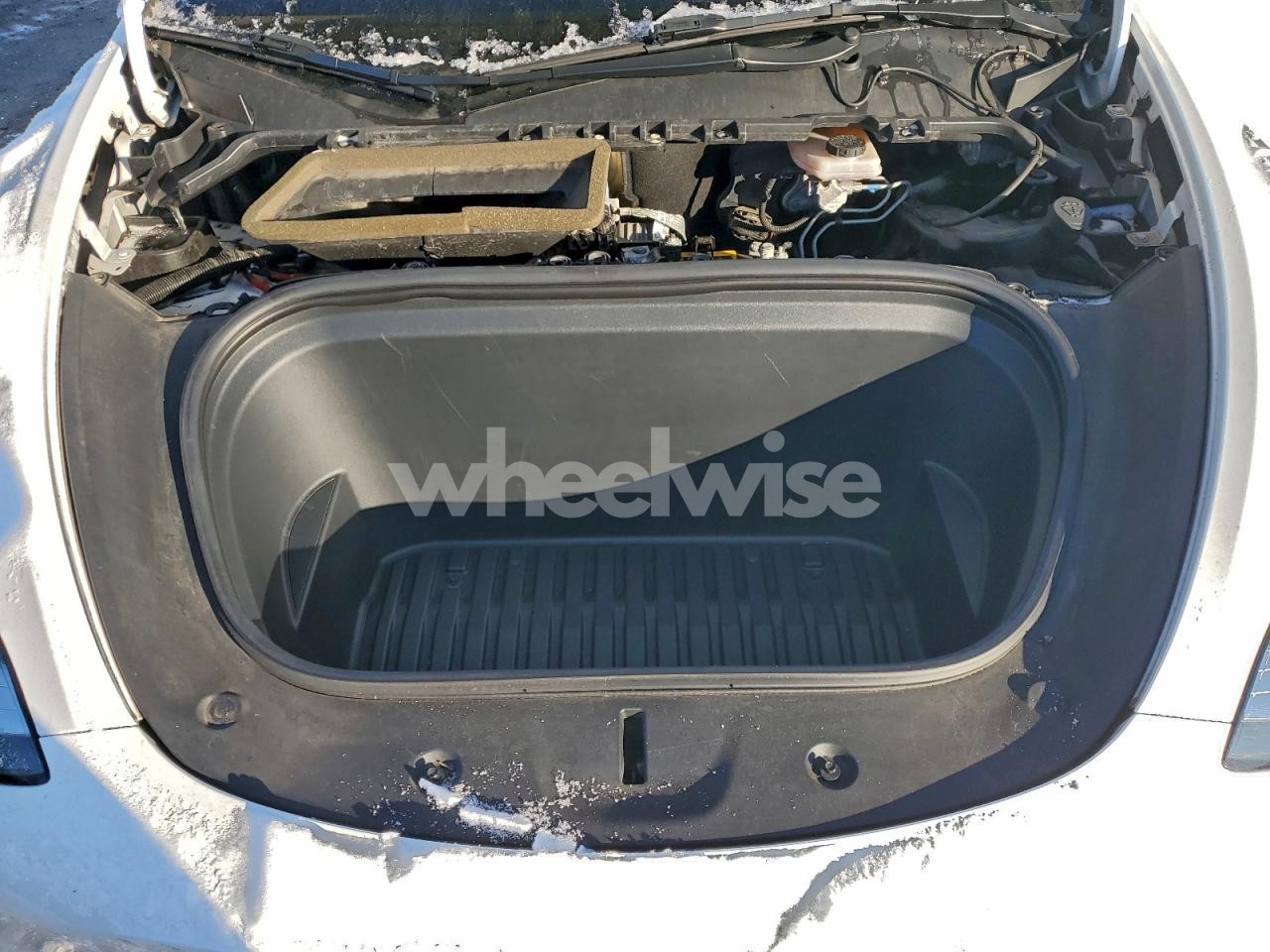 Photo 12 of 2021 TESLA MODEL Y (VIN 5YJYGDEE9MF130098)