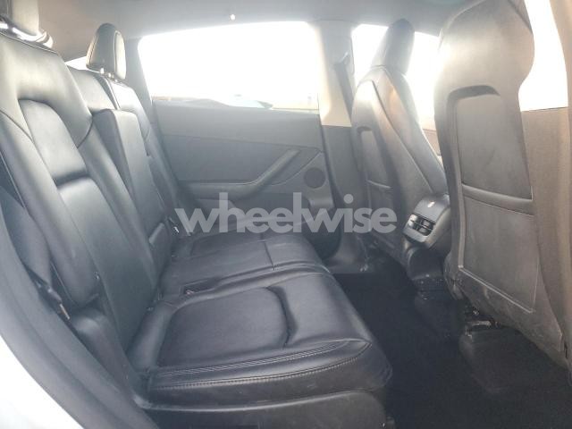 Photo 3 of 2022 TESLA MODEL Y N/A (VIN 5YJYGDEE9MF208525)