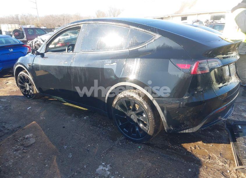 Photo 2 of 2021 Tesla Model Y LONG RANGE DUAL MOTOR ALL-WHEEL DRIVE (VIN 5YJYGDEE9MF278946)