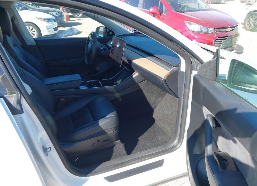 Photo 5 of 2020 Tesla Model Y LONG RANGE DUAL MOTOR ALL-WHEEL DRIVE (VIN 5YJYGDEEXLF027187)