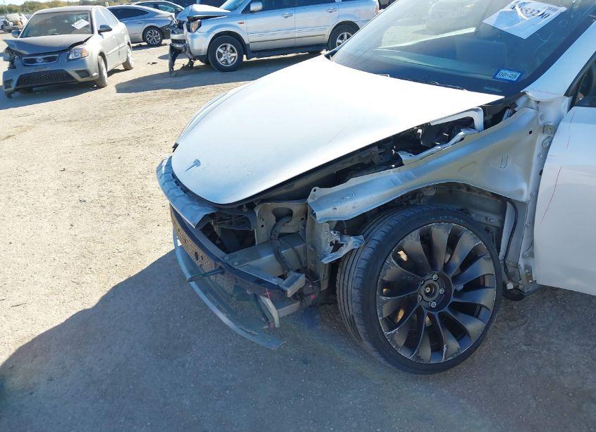 Photo 6 of 2020 Tesla Model Y LONG RANGE DUAL MOTOR ALL-WHEEL DRIVE (VIN 5YJYGDEEXLF027187)