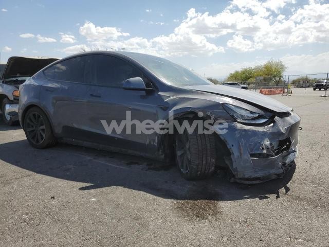 Photo 13 of 2020 TESLA MODEL Y (VIN 5YJYGDEEXLF051098)