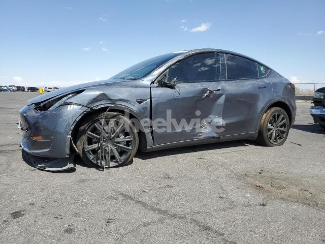 Photo 2 of 2020 TESLA MODEL Y (VIN 5YJYGDEEXLF051098)