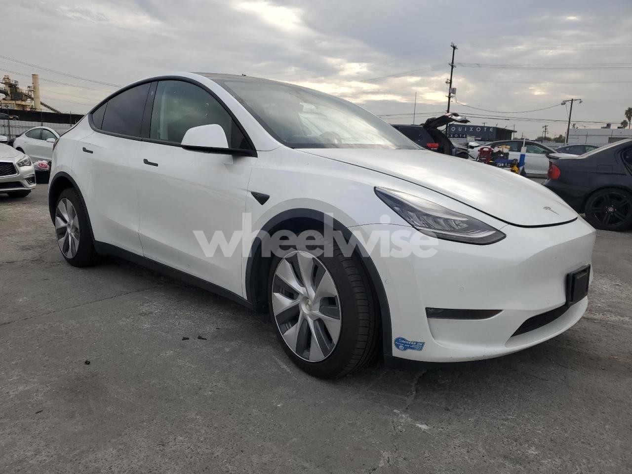 Photo 4 of 2021 TESLA MODEL Y (VIN 5YJYGDEEXMF063558)