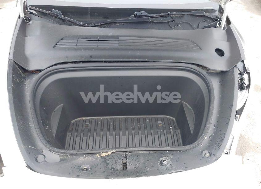 Photo 10 of 2021 Tesla Model Y LONG RANGE DUAL MOTOR ALL-WHEEL DRIVE (VIN 5YJYGDEEXMF071157)