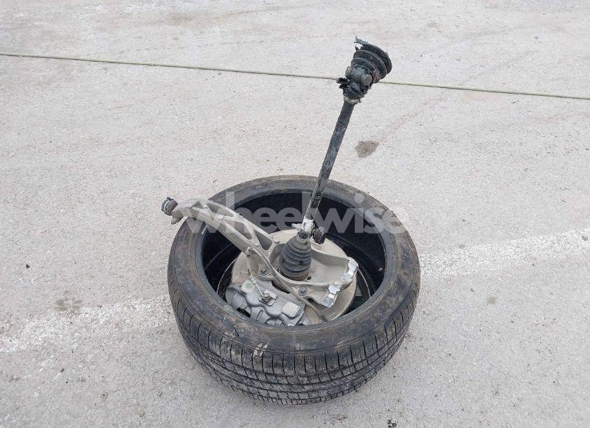 Photo 12 of 2021 Tesla Model Y LONG RANGE DUAL MOTOR ALL-WHEEL DRIVE (VIN 5YJYGDEEXMF071157)