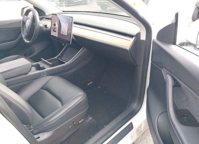 Photo 5 of 2021 Tesla Model Y LONG RANGE DUAL MOTOR ALL-WHEEL DRIVE (VIN 5YJYGDEEXMF083289)