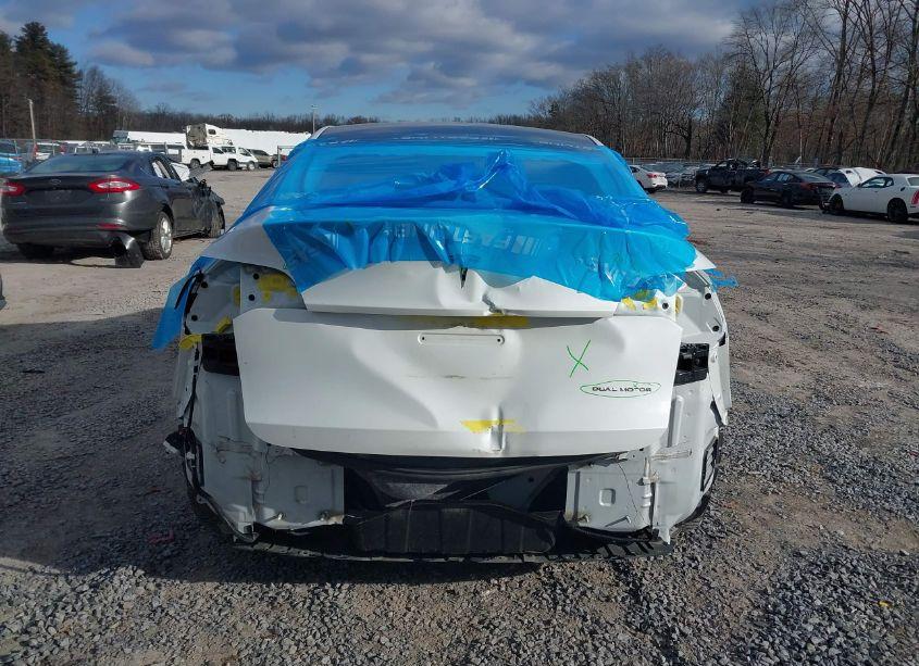 Photo 16 of 2021 Tesla Model Y LONG RANGE DUAL MOTOR ALL-WHEEL DRIVE (VIN 5YJYGDEEXMF083759)