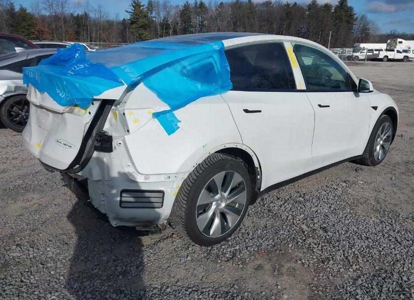 Photo 4 of 2021 Tesla Model Y LONG RANGE DUAL MOTOR ALL-WHEEL DRIVE (VIN 5YJYGDEEXMF083759)
