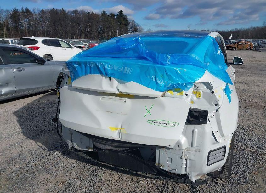 Photo 6 of 2021 Tesla Model Y LONG RANGE DUAL MOTOR ALL-WHEEL DRIVE (VIN 5YJYGDEEXMF083759)