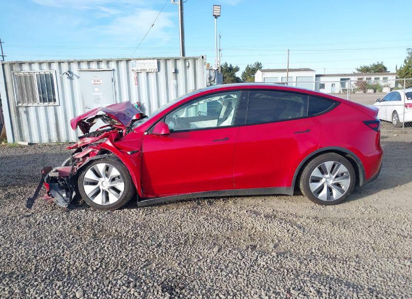 Photo 15 of 2021 Tesla Model Y LONG RANGE DUAL MOTOR ALL-WHEEL DRIVE (VIN 5YJYGDEEXMF092025)