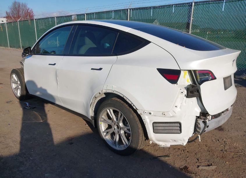 Photo 3 of 2021 Tesla Model Y LONG RANGE DUAL MOTOR ALL-WHEEL DRIVE (VIN 5YJYGDEEXMF098665)