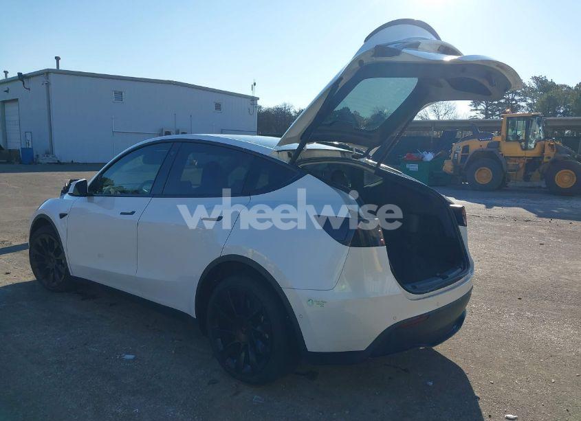 Photo 3 of 2021 Tesla Model Y LONG RANGE DUAL MOTOR ALL-WHEEL DRIVE (VIN 5YJYGDEEXMF149226)